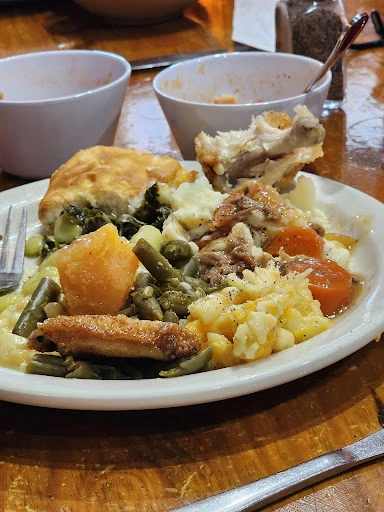 Pam's Restaurant & Banquets photo 10